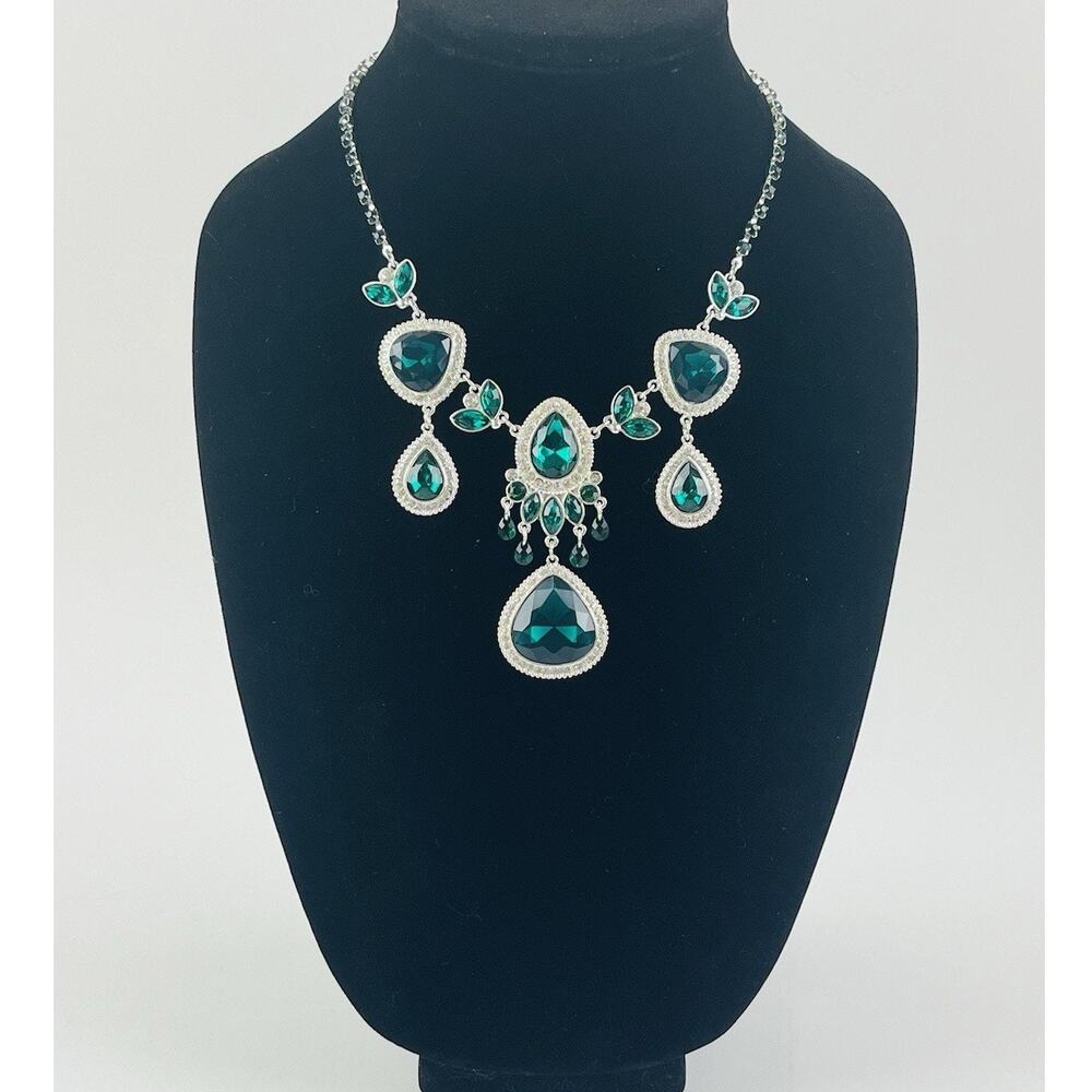Signed Silver Tone Green Emerald Bali Necklace Bib Leaves Dangle Moroccan SAQ AO